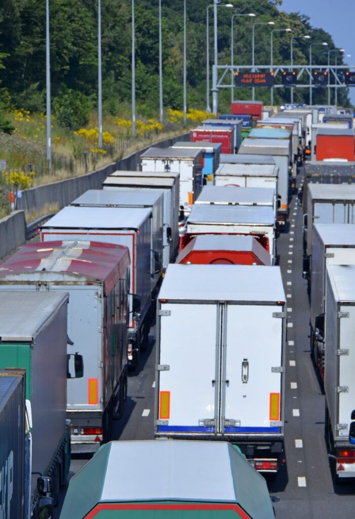HGV operators – are you up to date on your plates? New DVSA digital ...